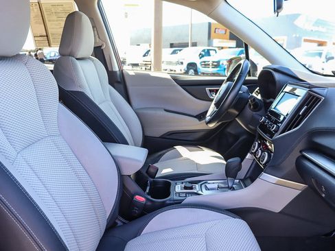 Used 2022 Subaru Forester Premium AWD/4WD image 18