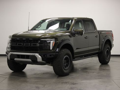 Used 2025 Ford F150 Raptor AWD/4WD image 4