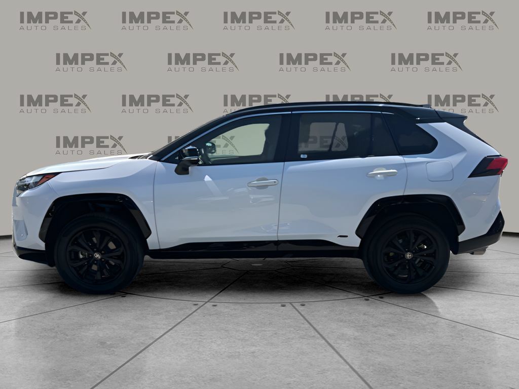 Used 2025 Toyota RAV4 XSE w/ Weather Package AWD/4WD image 2