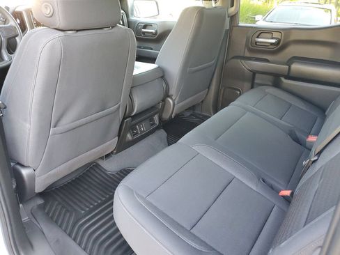 Used 2025 Chevrolet Silverado 1500 Custom Trail Boss AWD/4WD image 15