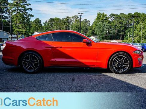 Used 2018 Ford Mustang Premium RWD image 9