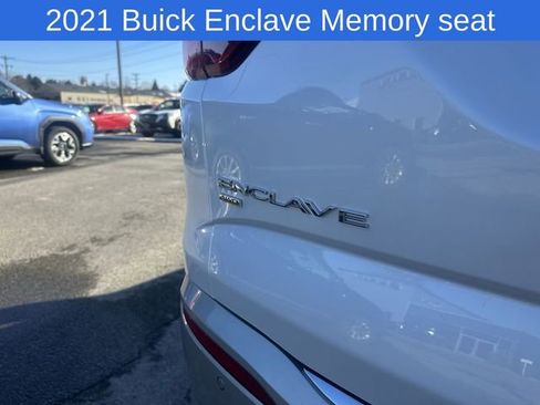 Used 2021 Buick Enclave Premium w/ Sun and Sites Package AWD/4WD image 17