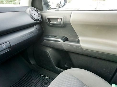 Used 2021 Toyota Tacoma SR image 17