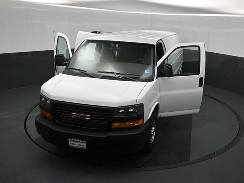 New 2026 GMC Savana 3500 Extended w/ Driver Convenience Package RWD image 25