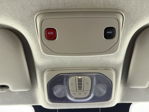 Used 2026 RAM ProMaster 2500 w/ Convenience Group FWD image 21
