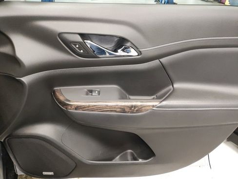 Used 2020 GMC Acadia Denali w/ Trailering Package image 10