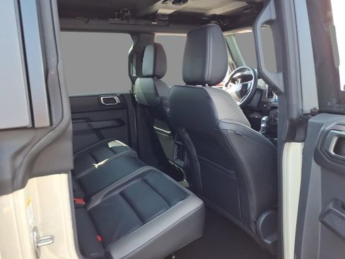 New 2026 Ford Bronco Outer Banks AWD/4WD image 11