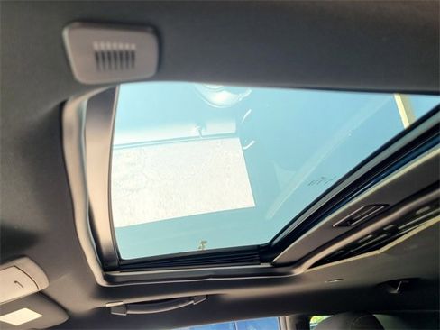 Used 2020 Dodge Challenger GT w/ Driver Convenience Group image 15