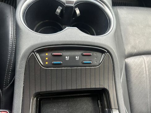 Certified 2021 Toyota Venza XLE w/ Softex Package image 29