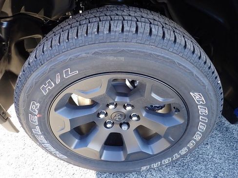 New 2025 RAM 1500 Big Horn image 12