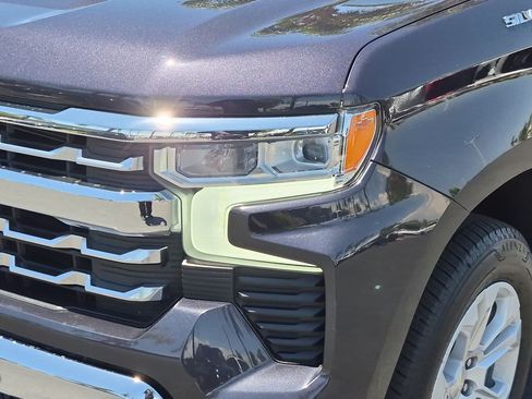 Used 2022 Chevrolet Silverado 1500 LTZ w/ Technology Package RWD image 6