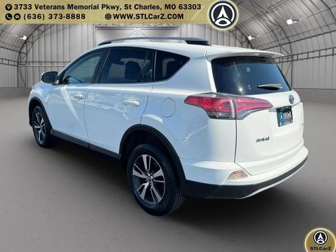 Used 2018 Toyota RAV4 XLE w/ Plus Extra Value Package FWD image 5