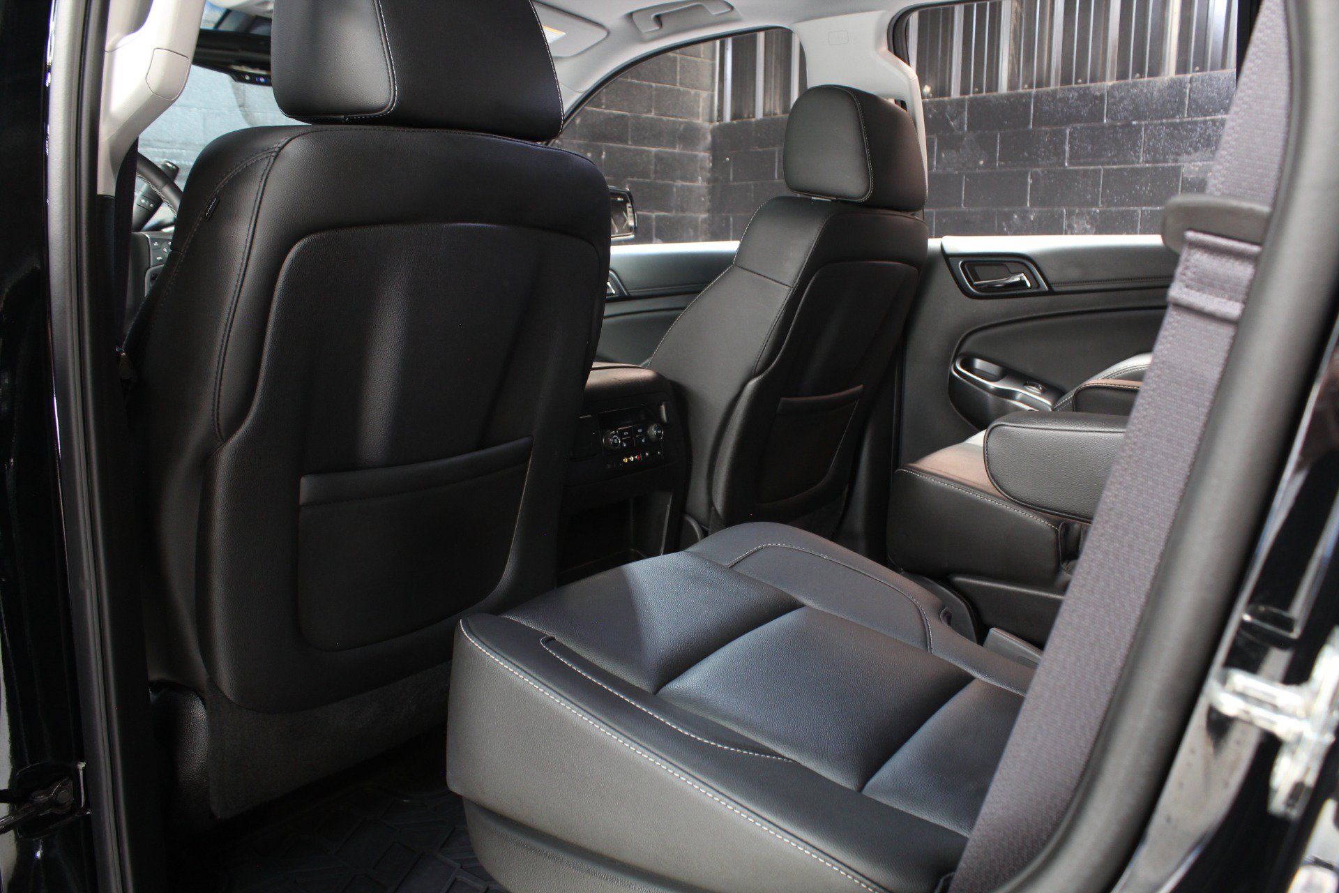 Used 2015 Chevrolet Tahoe LT AWD/4WD image 32
