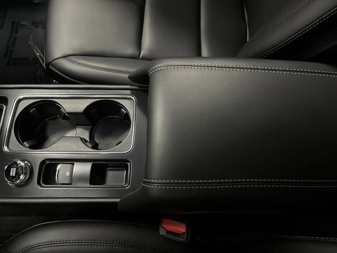 Used 2024 Lincoln Corsair AWD image 21