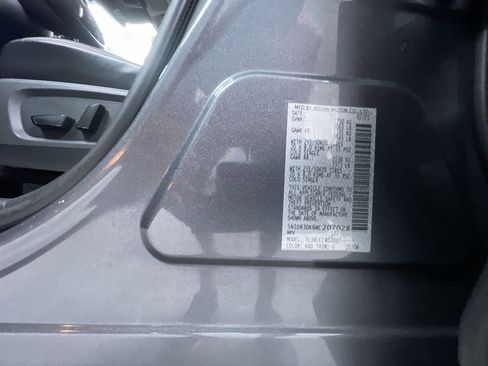 Used 2022 Nissan Pathfinder Platinum w/ Cargo Package image 27