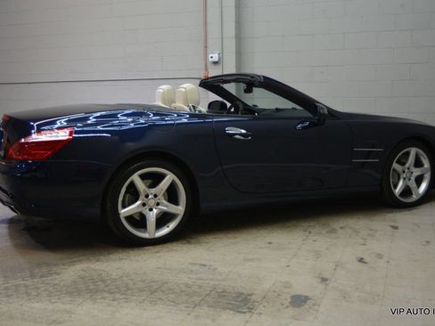 Used 2013 Mercedes-Benz SL 550 image 29