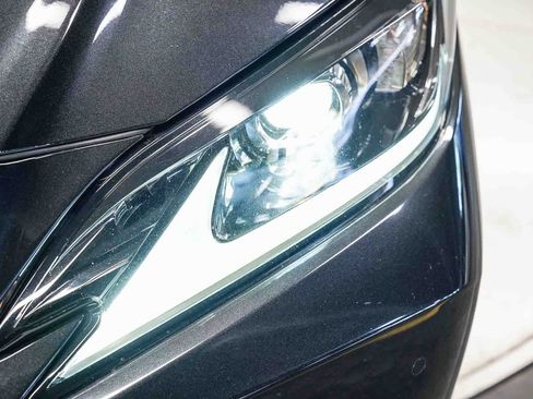 Used 2024 Lexus ES 350 w/ Premium Package FWD image 7