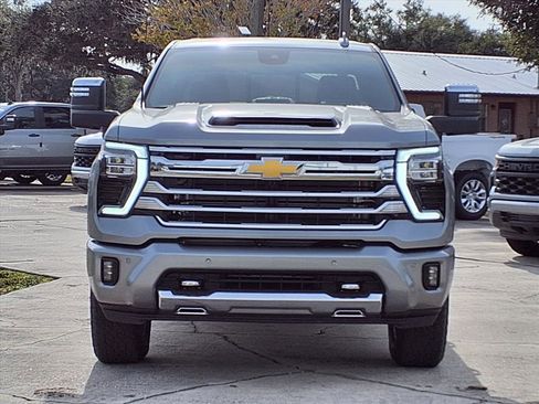 New 2026 Chevrolet Silverado 2500 High Country w/ Technology Package image 2