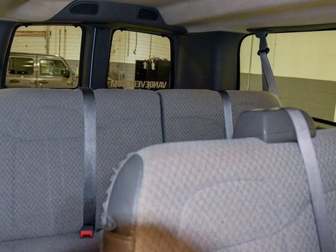 Used 2023 Chevrolet Express 3500 LS RWD image 18