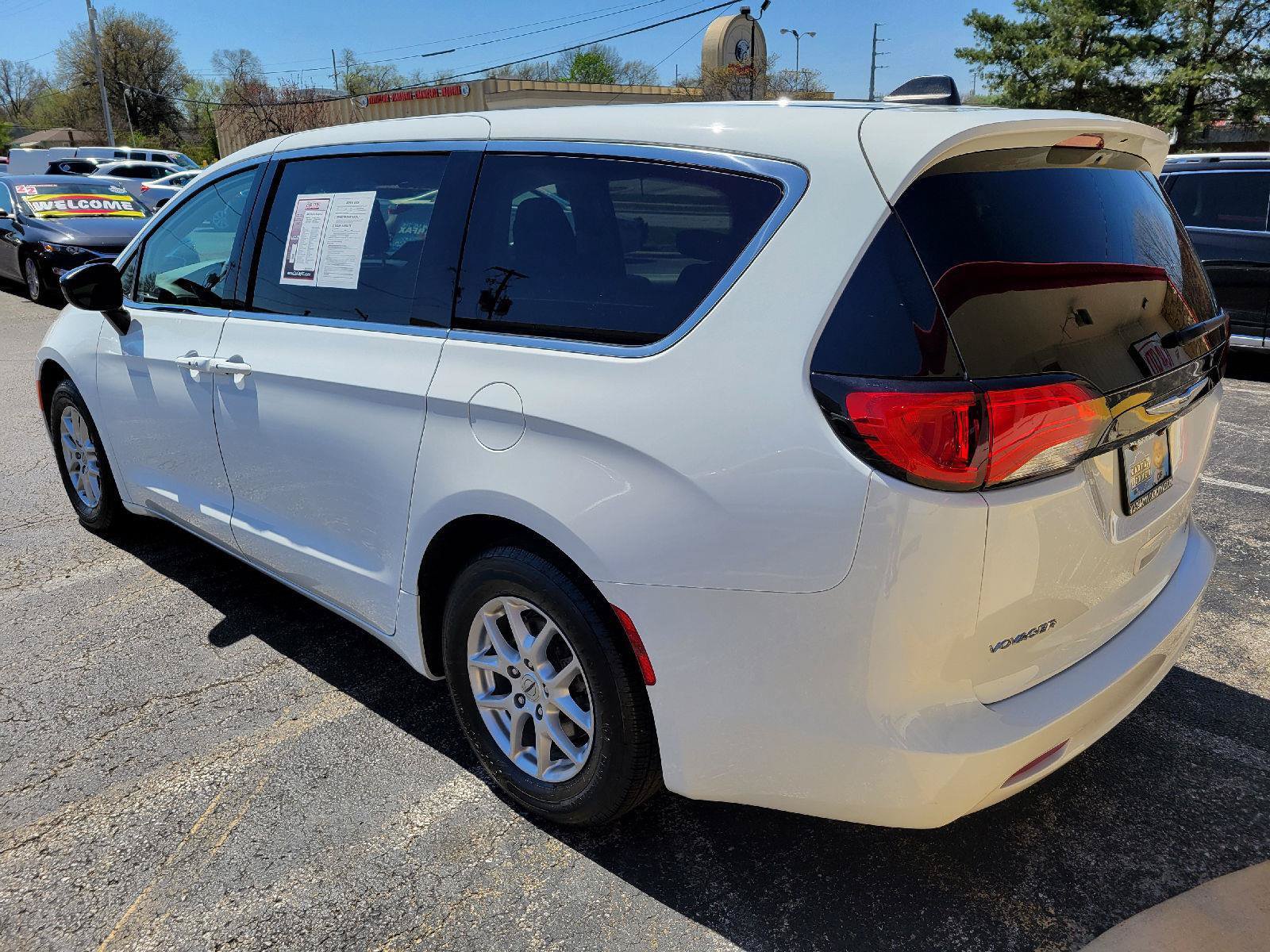 Used 2024 Chrysler Voyager LX FWD image 24