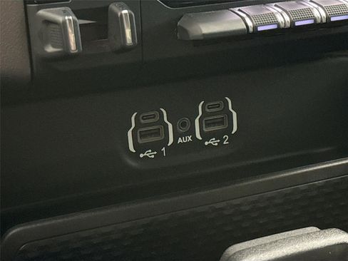 Used 2024 RAM 3500 Big Horn w/ Sport Appearance Package image 15