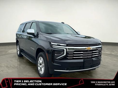 Used 2025 Chevrolet Suburban Premier RWD image 14