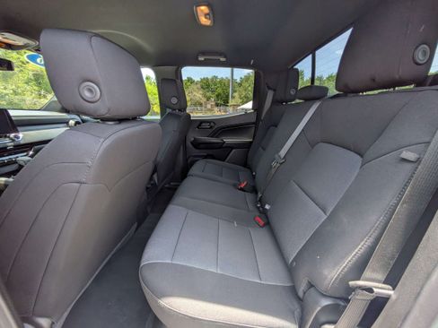 Used 2026 Chevrolet Colorado W/T w/ Advanced Trailering Package RWD image 13