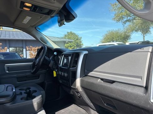 Used 2016 RAM 2500 SLT image 10