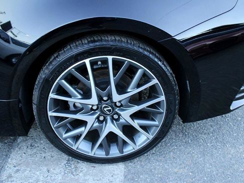 Used 2016 Lexus RC 200t image 10