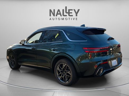 Used 2022 Genesis GV70 2.5T w/ Advanced Package image 4