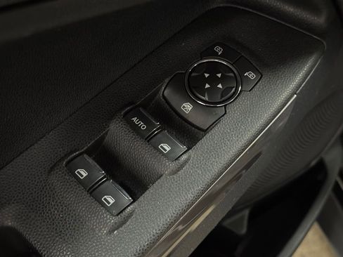 Used 2020 Ford EcoSport SE image 32