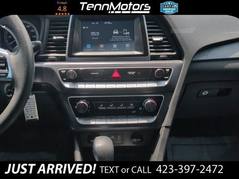 Used 2018 Hyundai Sonata SE FWD image 22