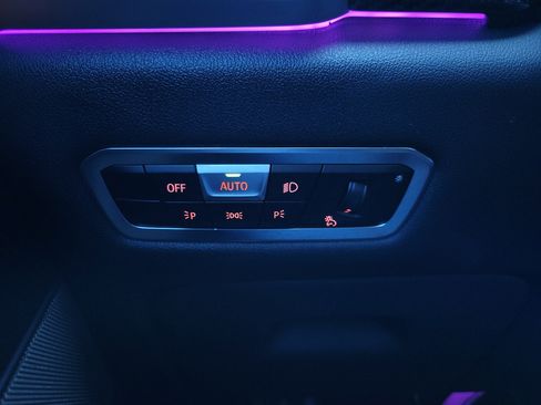 Used 2022 BMW X5 M50i w/ Executive Package image 30