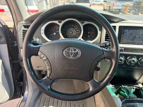 Used 2004 Toyota 4Runner Sport AWD/4WD image 20
