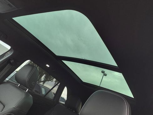 New 2026 Volkswagen Atlas Cross Sport SE image 7