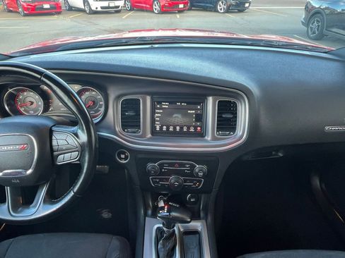 Used 2022 Dodge Charger SXT image 33