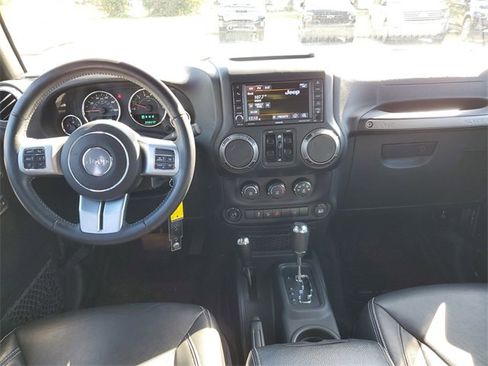 Used 2018 Jeep Wrangler Unlimited Sport image 21