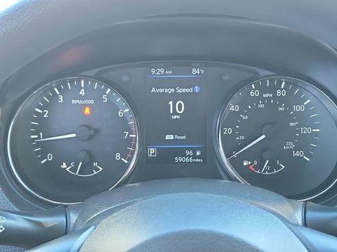 Used 2022 Nissan Rogue Sport S image 25