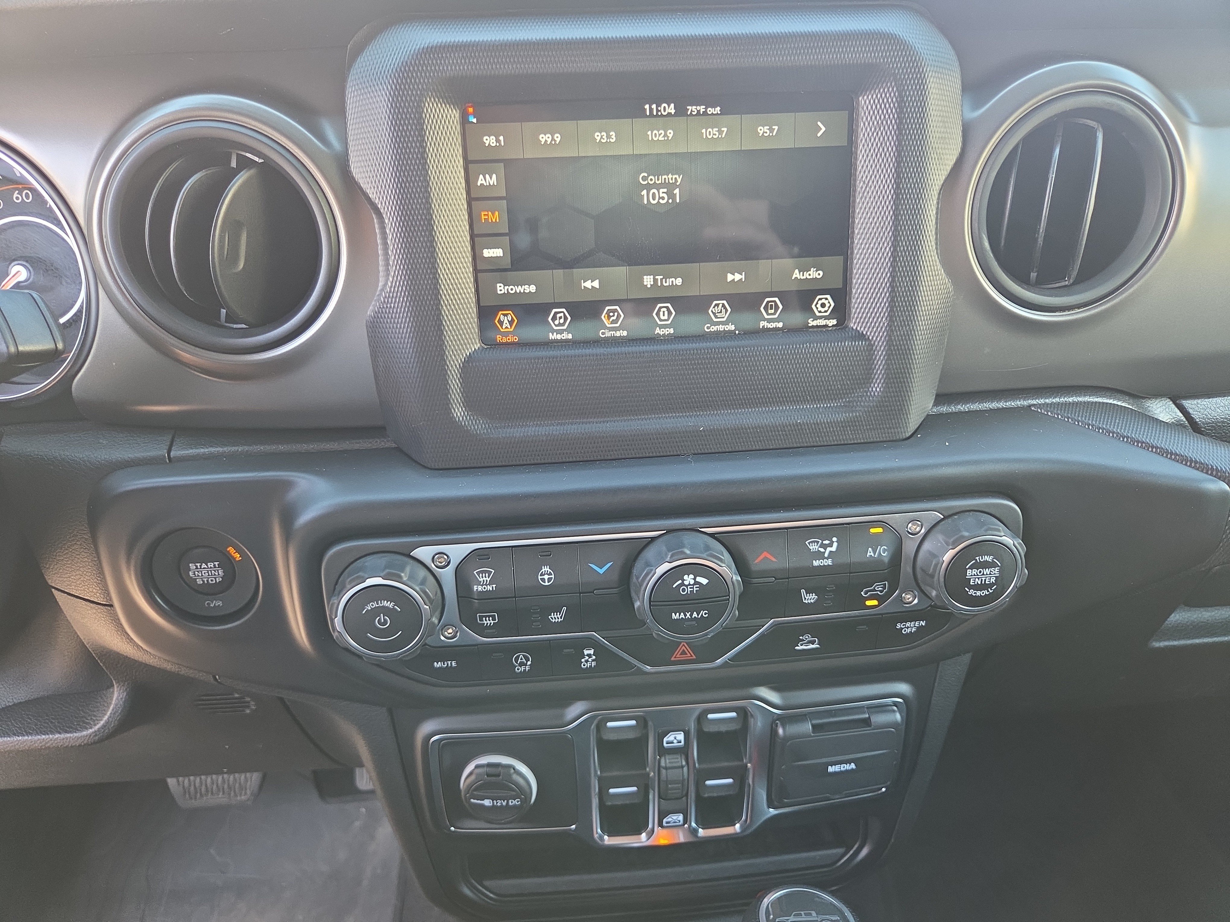 Certified 2022 Jeep Gladiator Sport AWD/4WD image 25