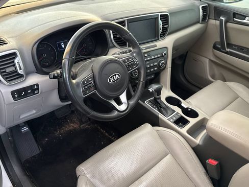 Used 2017 Kia Sportage EX w/ EX Technology Package FWD image 10