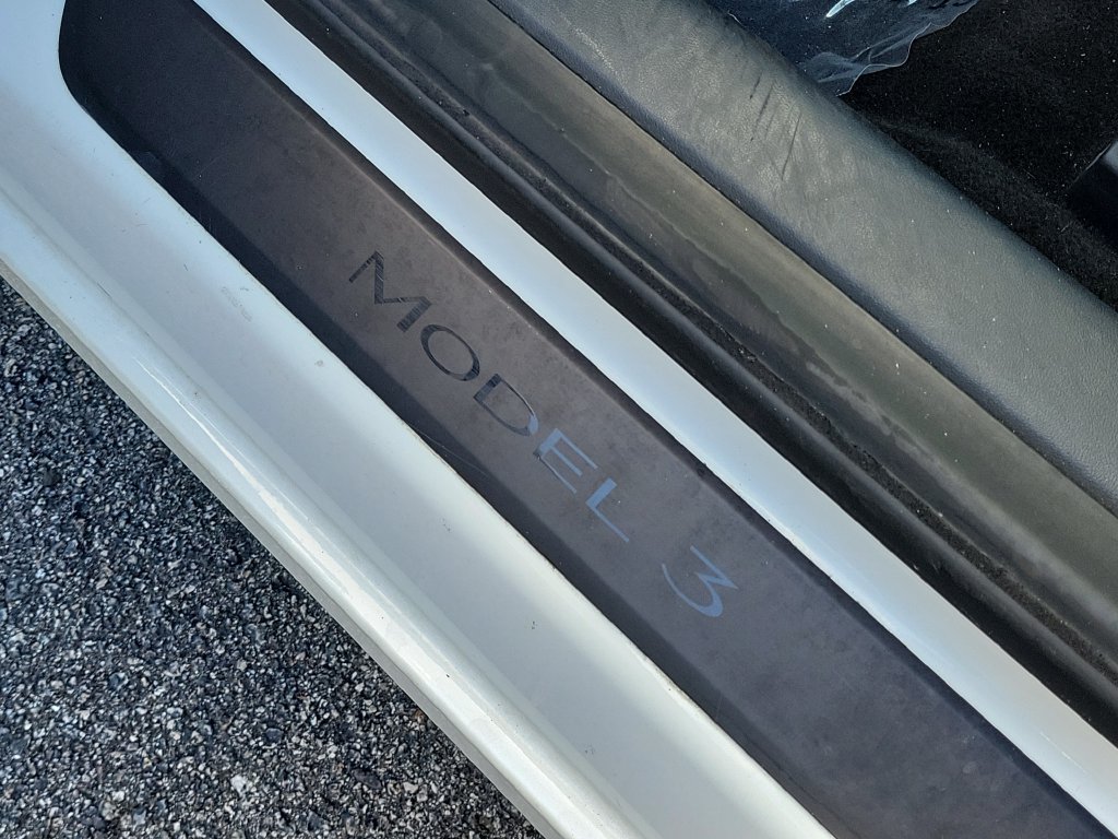 Used 2021 Tesla Model 3 Standard Range Plus RWD image 21
