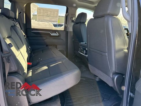 New 2026 GMC Sierra 2500 SLT w/ SLT Premium Package AWD/4WD image 12