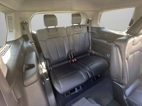 Certified 2023 Jeep Grand Cherokee L Limited image 27