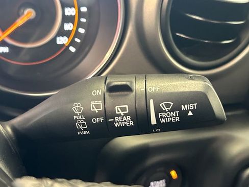 Used 2022 Jeep Wrangler Unlimited Sport AWD/4WD image 31