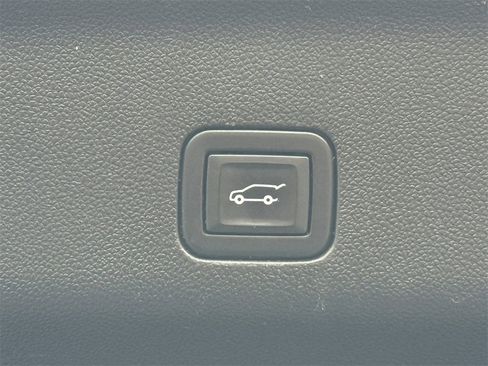 Used 2021 GMC Yukon SLT w/ SLT Luxury Plus Package image 36