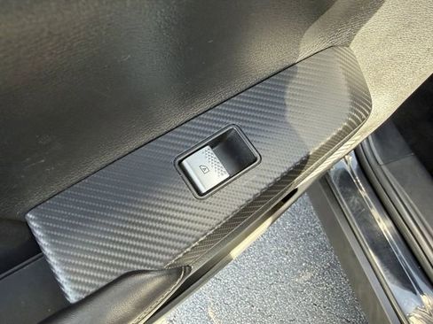 Used 2023 Mitsubishi Outlander SE image 19