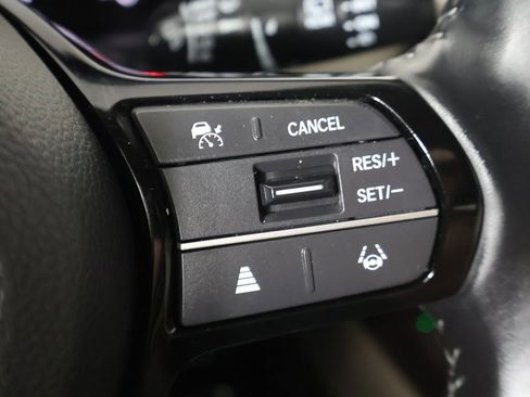 Used 2025 Honda HR-V EX-L image 34