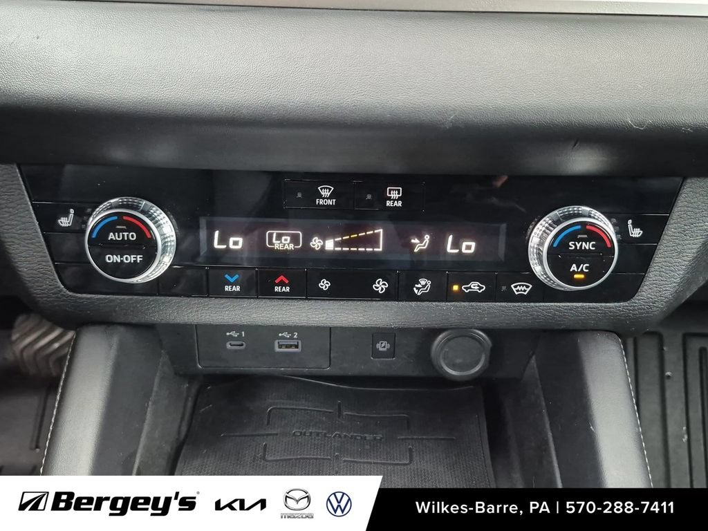 Used 2023 Mitsubishi Outlander SEL AWD/4WD image 20