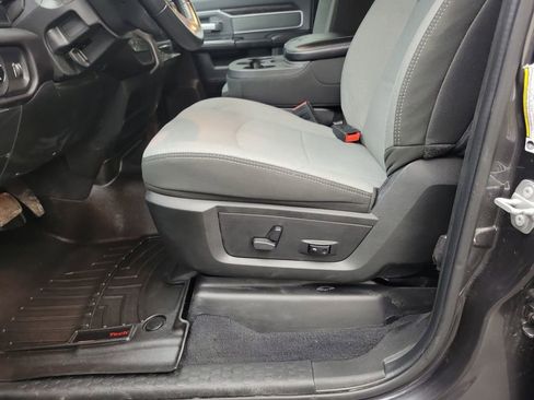 Used 2023 RAM 2500 Big Horn w/ Level 1 Equipment Group image 12