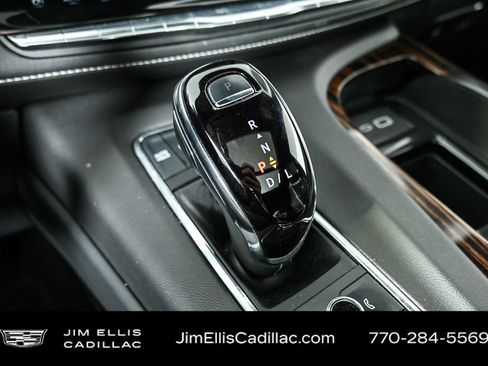 Certified 2023 Cadillac Escalade Premium Luxury image 19